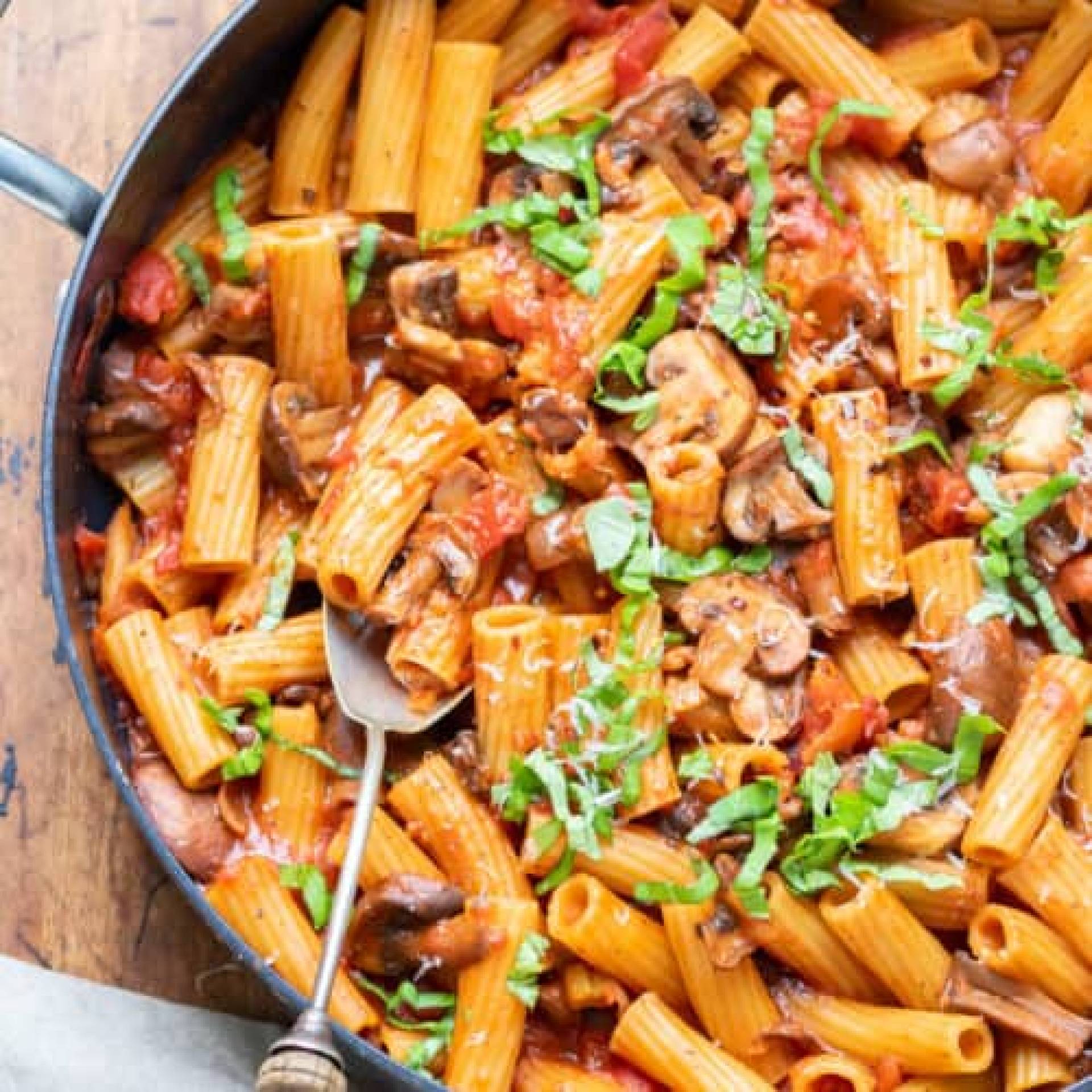 Mushroom Ragu Pasta (Vegetarian)